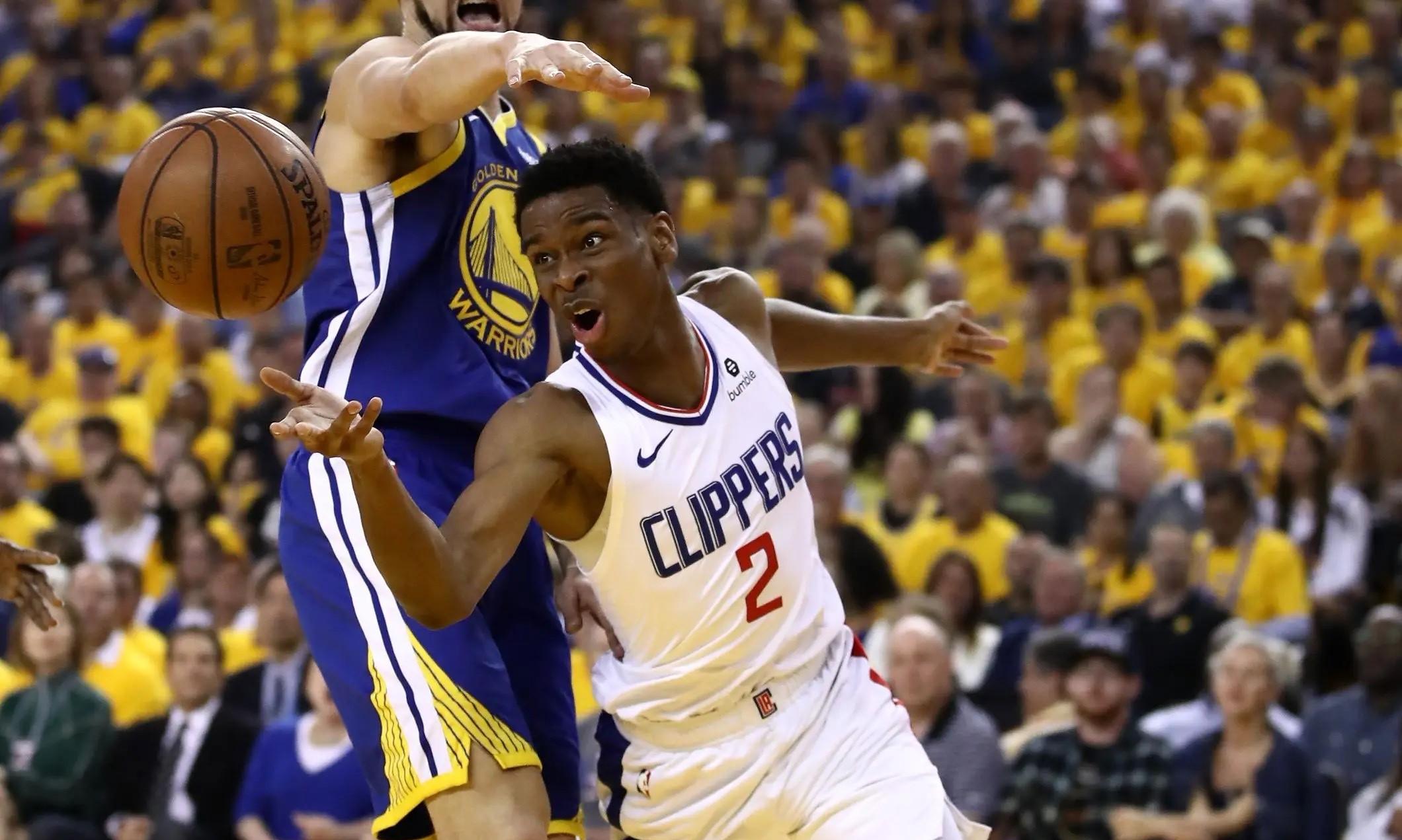 浓眉哥在快船比赛中大胜，赛况扑朔迷离引发热议！的简单介绍