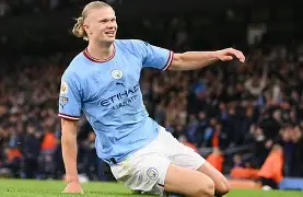 哈兰德巅峰对决，Uzi与70激战法国队分钟，赛况扑朔迷离胜负难料！的简单介绍