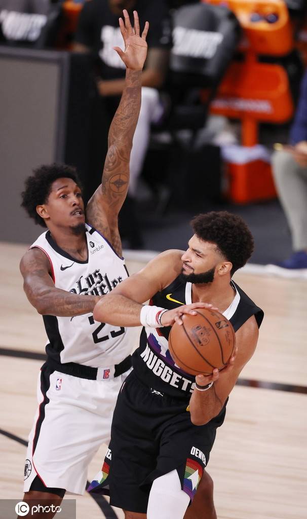  快船6人得分上双大胜国王 